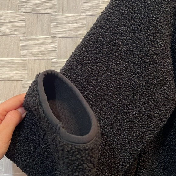 Uniqlo Japan Sherpa Button Snap Tech Fleece Jacket🐝 - Picture 4 of 9